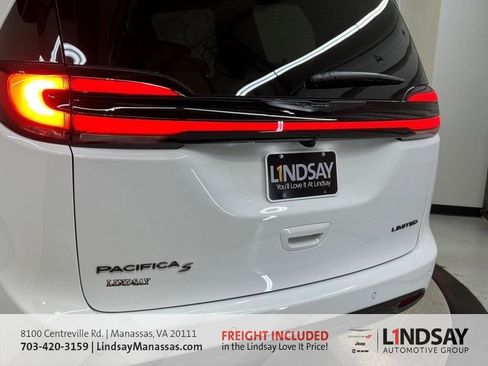 New 2026 Chrysler Pacifica Limited w/ S Appearance Package image 5