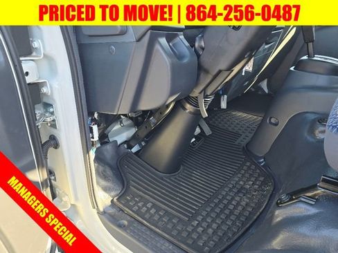 New 2025 Chevrolet Low Cab Forward image 21