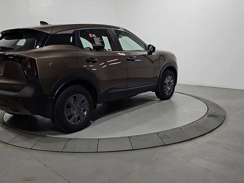 Certified 2025 Nissan Kicks S image 6