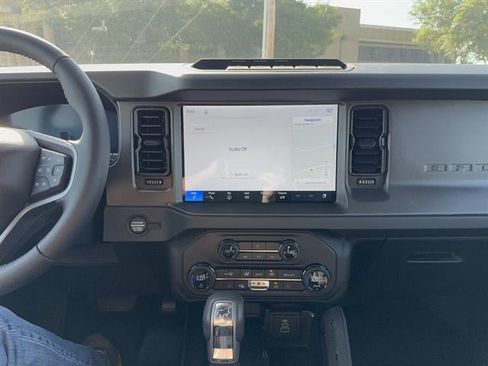 New 2026 Ford Bronco Big Bend w/ Black Diamond Package AWD/4WD image 12