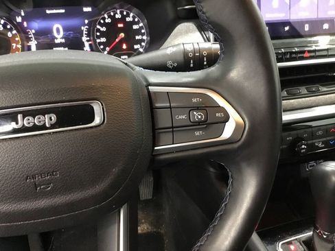 Used 2022 Jeep Compass Latitude w/ Convenience Group AWD/4WD image 26