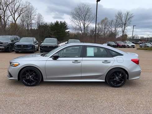 Certified 2024 Honda Civic Sport image 2