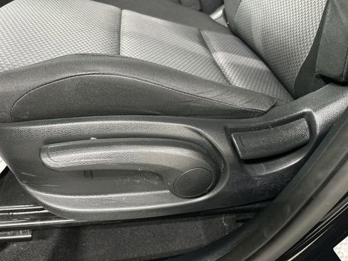 Used 2020 Kia Soul LX image 10