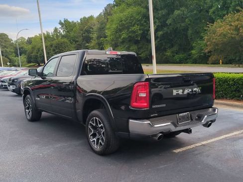 Certified 2025 RAM 1500 Laramie AWD/4WD image 3