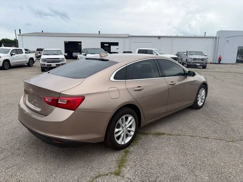 Used 2018 Chevrolet Malibu LT FWD image 6