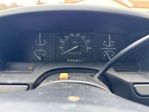 Used 1995 Ford F150 XL image 16