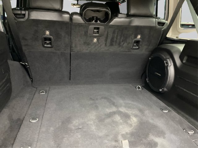 Used 2018 Jeep Wrangler Unlimited Rubicon AWD/4WD image 14