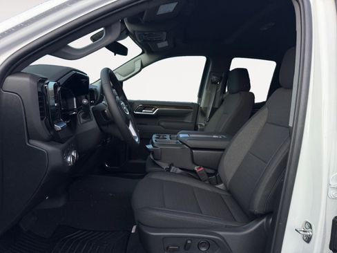 New 2026 GMC Sierra 1500 Elevation image 10