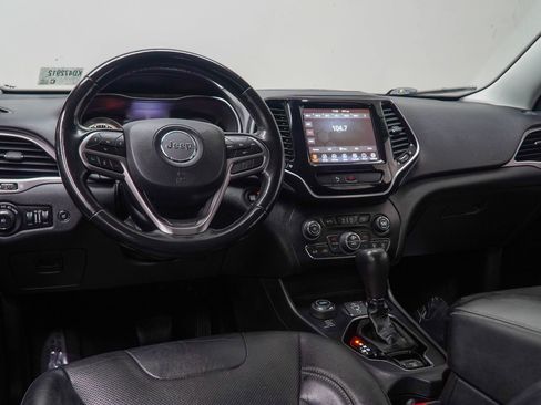 Used 2019 Jeep Cherokee Limited AWD/4WD image 16