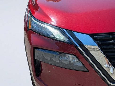 Used 2021 Nissan Rogue S FWD image 9