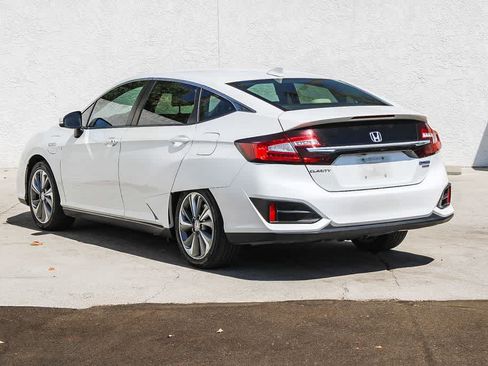 Used 2018 Honda Clarity Touring image 4