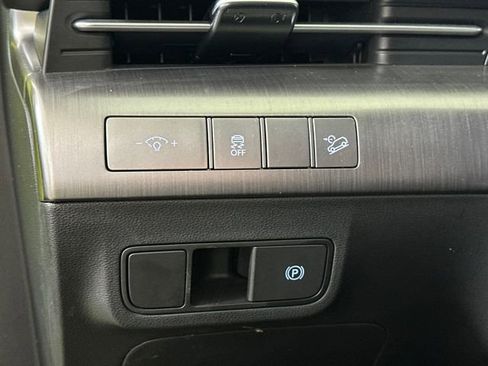 Certified 2025 Hyundai Kona SEL image 47