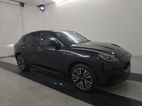 Used 2023 Maserati Grecale Modena AWD/4WD image 1