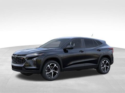 New 2026 Chevrolet Trax RS w/ Driver Confidence Package FWD image 2