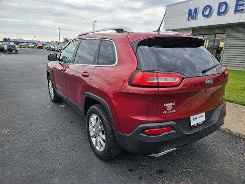 Used 2015 Jeep Cherokee Limited w/ Luxury Group AWD/4WD image 8