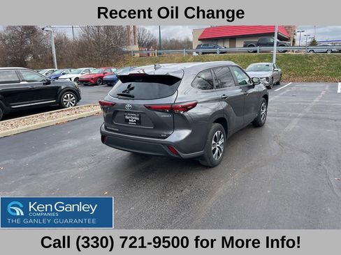 Used 2024 Toyota Highlander XLE image 10