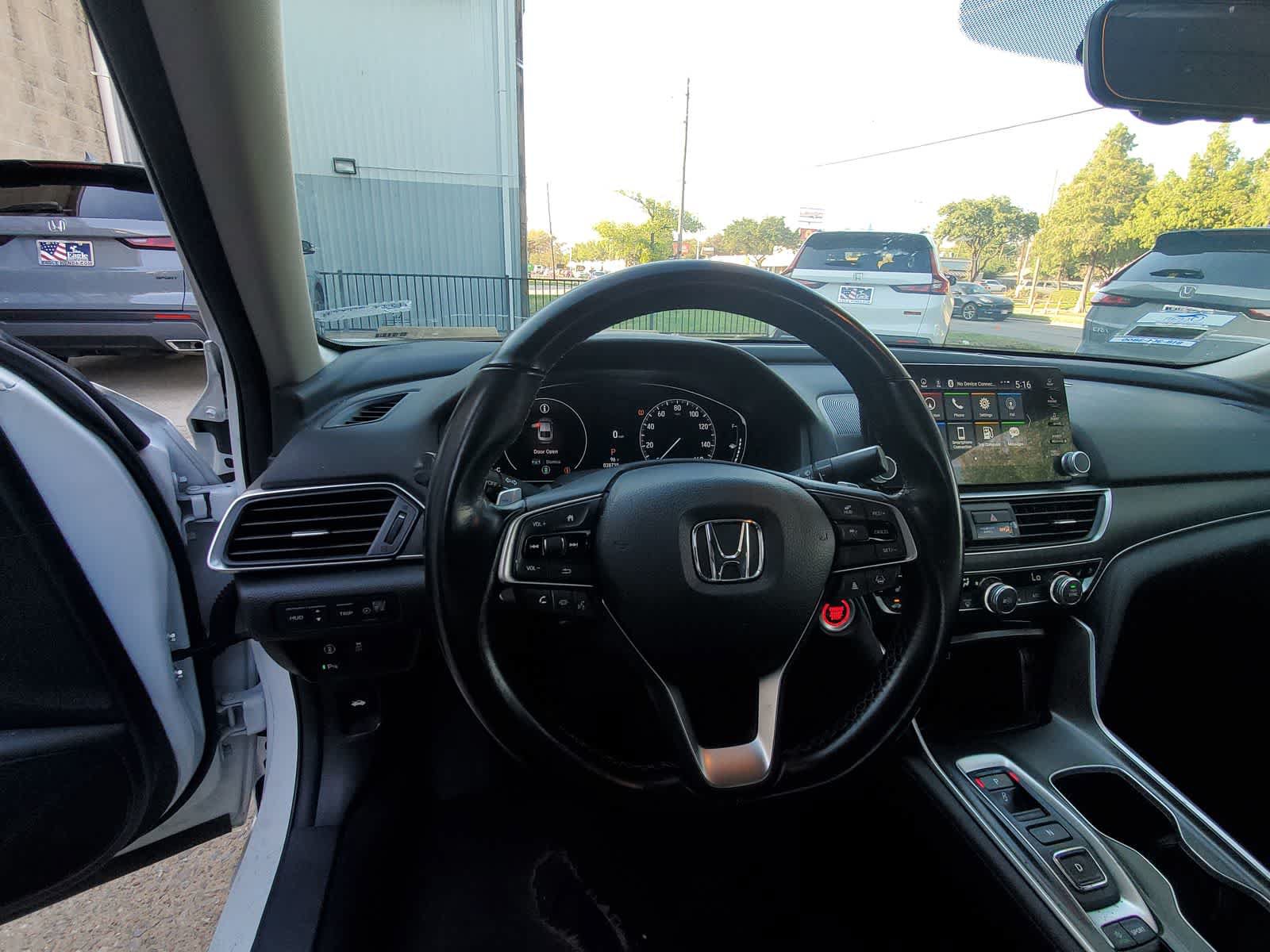 Used 2022 Honda Accord Touring image 14
