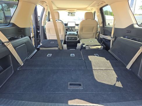 Certified 2024 Ford Expedition Limited AWD/4WD image 35