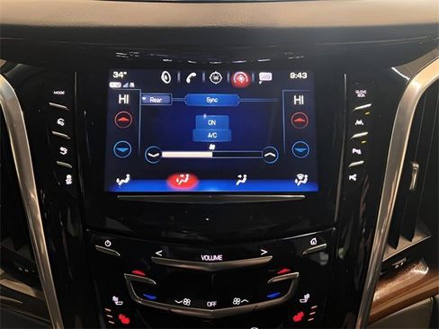 Used 2020 Cadillac Escalade Premium Luxury image 26