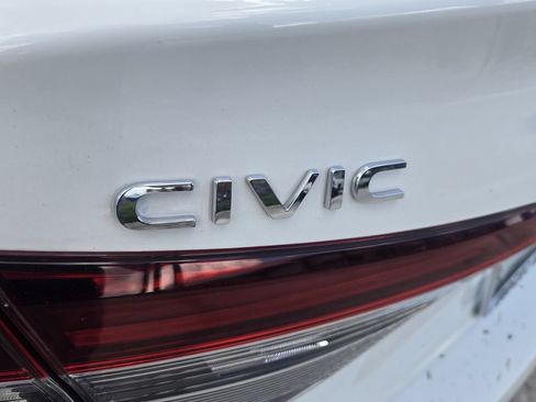 Certified 2025 Honda Civic Sport image 12