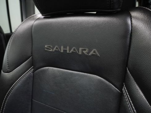 Used 2023 Jeep Wrangler Unlimited Sahara w/ Cold Weather Group image 23