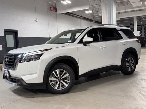 New 2025 Nissan Pathfinder SL image 34