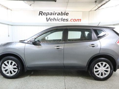 Used 2015 Nissan Rogue S AWD/4WD image 1
