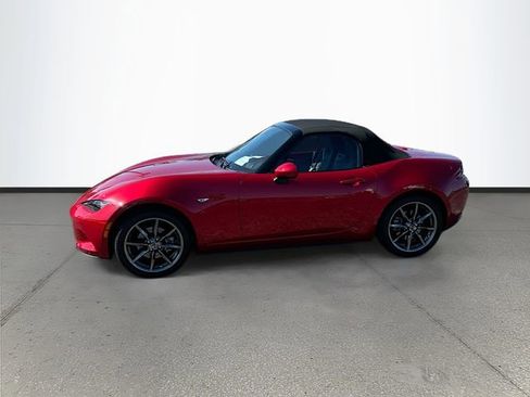 Used 2016 MAZDA MX-5 Miata Grand Touring RWD image 4