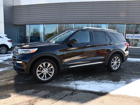 Used 2023 Ford Explorer Limited w/ Equipment Group 301A image 2