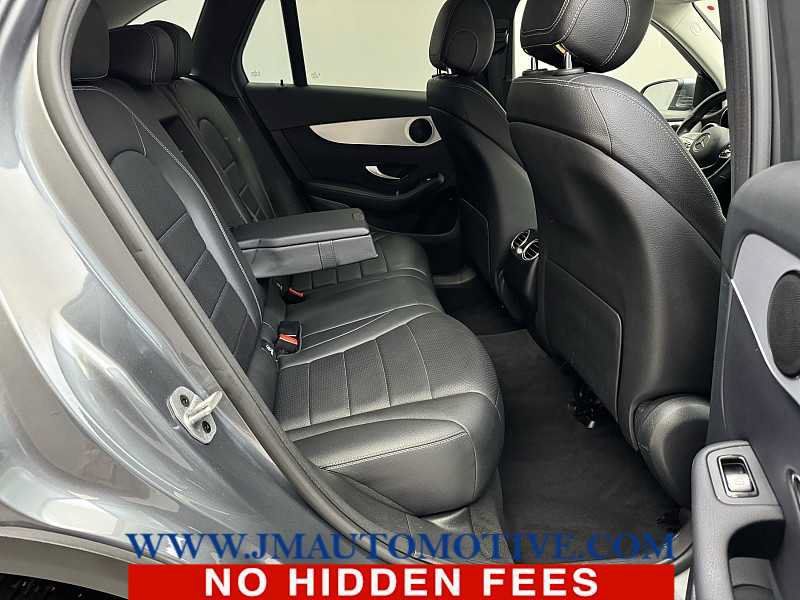 Used 2022 Mercedes-Benz GLC 300 4MATIC image 17