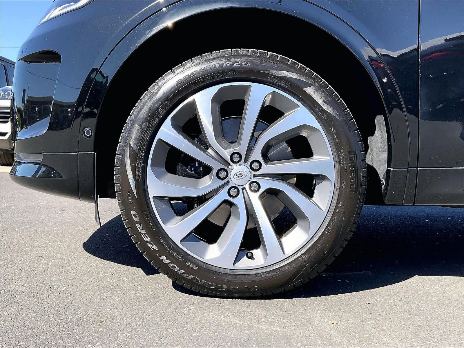 Used 2025 Land Rover Discovery Sport S AWD/4WD image 11