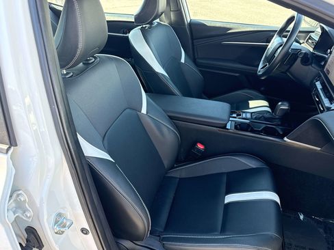 Used 2025 Toyota Camry SE w/ Multimedia Upgrade Package image 16