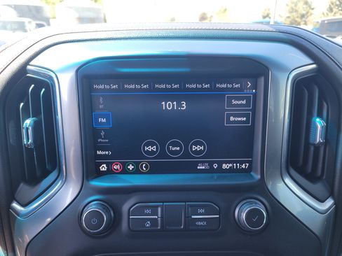 Used 2019 Chevrolet Silverado 1500 RST AWD/4WD image 9