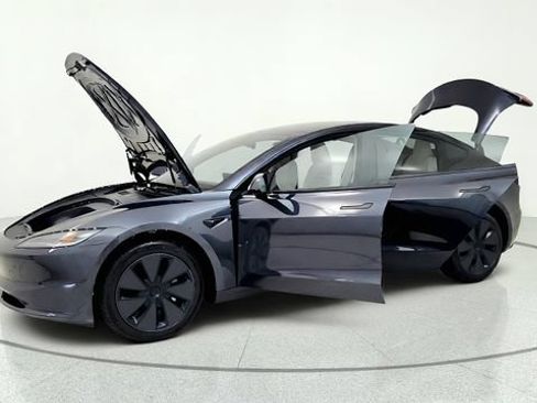 Used 2026 Tesla Model 3 RWD image 14