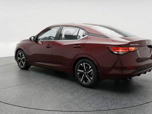 Used 2025 Nissan Sentra SV FWD image 5
