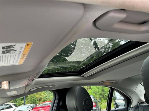 Used 2019 Mercedes-Benz C 300 Sedan image 5