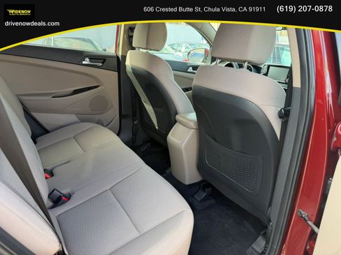 Used 2019 Hyundai Tucson SE w/ Cargo Package FWD image 14