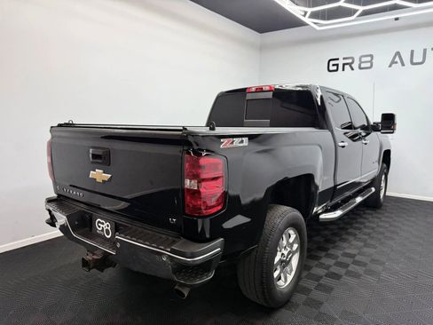 Used 2015 Chevrolet Silverado 2500 LTZ w/ LTZ Plus Package image 10