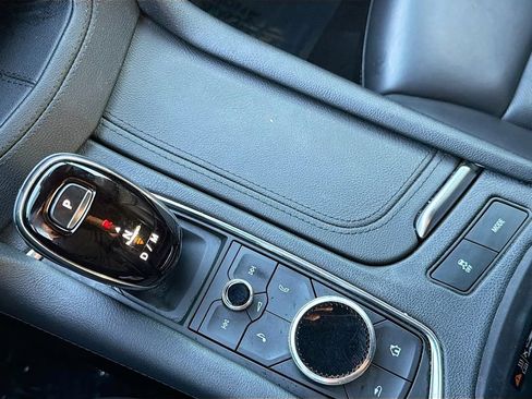 Used 2021 Cadillac XT5 Premium Luxury FWD image 29