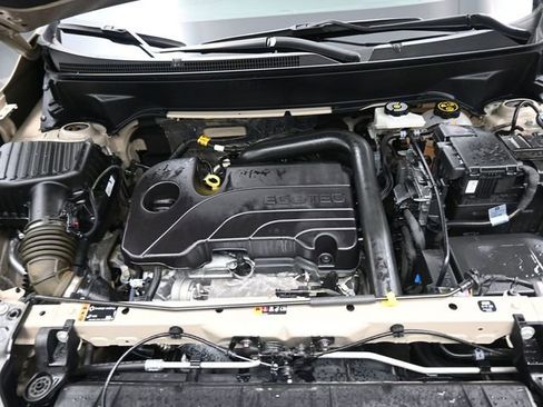 Used 2023 GMC Terrain SLE w/ Driver Convenience Package image 31