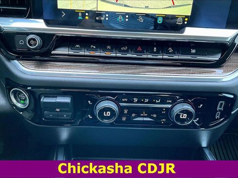 Used 2022 Chevrolet Silverado 1500 LT Trail Boss w/ LT Trail Boss Premium Package image 15