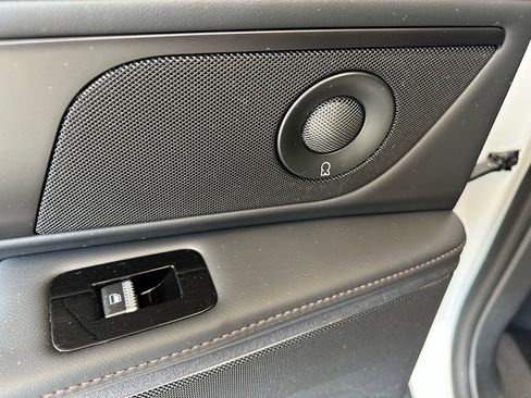 Used 2024 Lincoln Nautilus Reserve w/ Equipment Group 202A image 31