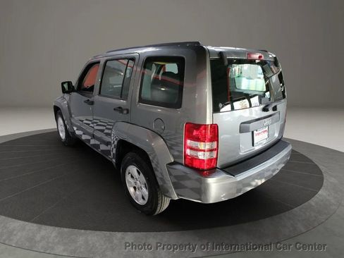 Used 2012 Jeep Liberty Sport image 7
