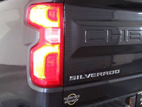 Used 2023 Chevrolet Silverado 1500 High Country w/ Technology Package AWD/4WD image 59