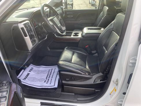 Used 2018 GMC Sierra 1500 SLT image 25