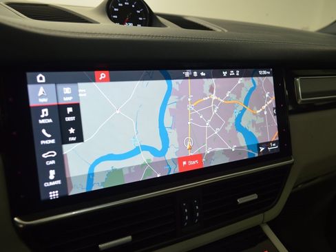 Certified 2021 Porsche Cayenne Coupe image 28