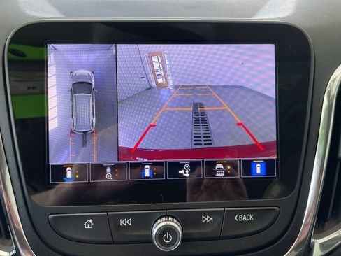 Used 2022 Chevrolet Equinox LT image 18