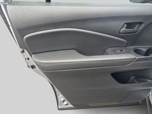 Used 2023 Honda Passport EX-L image 14