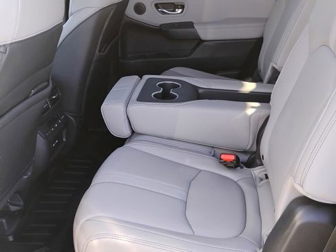 New 2025 Honda Pilot EX-L image 22