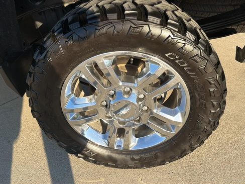 Used 2015 Chevrolet Silverado 2500 High Country w/ Duramax Plus Package AWD/4WD image 39
